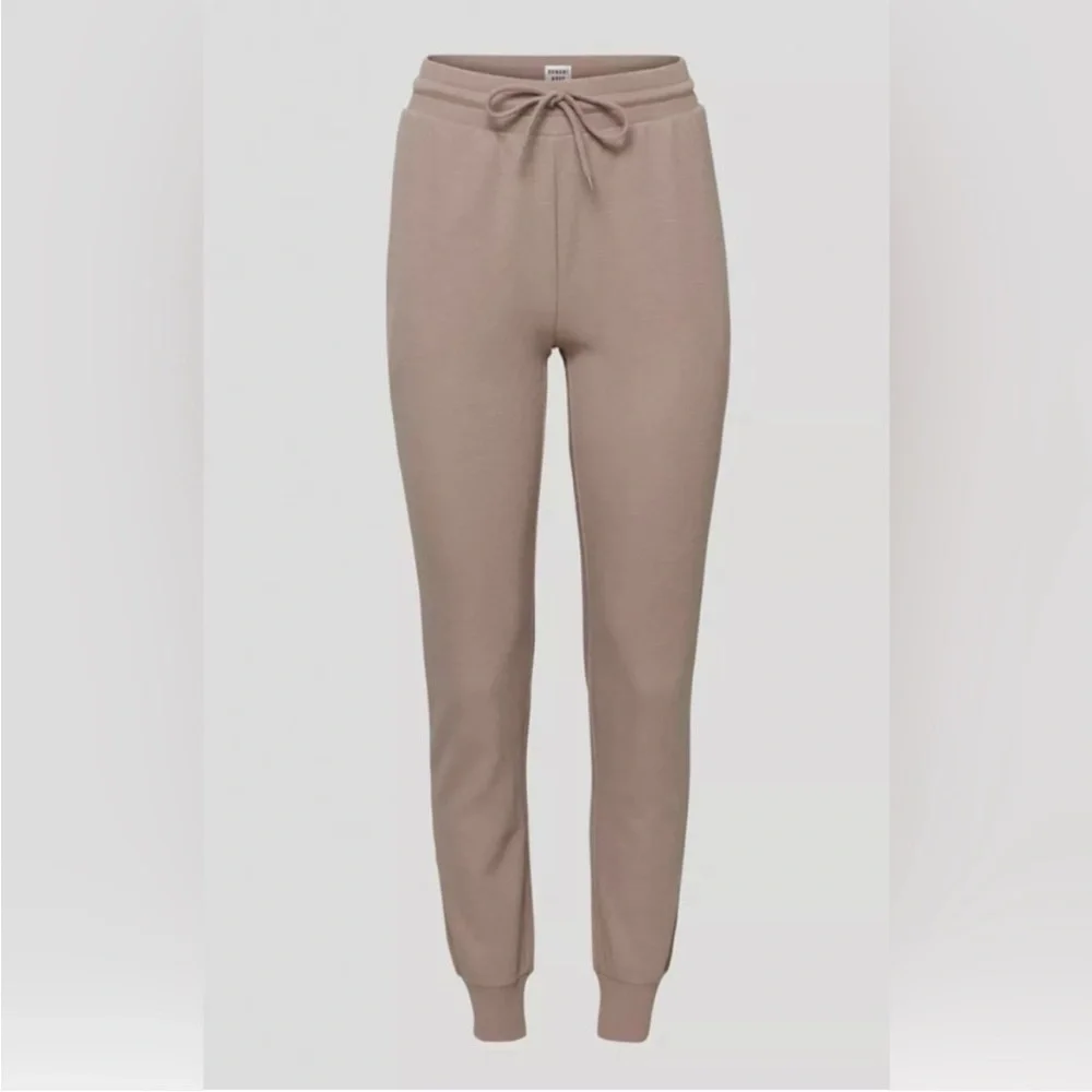 ARITZIA SUNDAY BEST Jesse Tan Baby Waffle Knit Soft Jersey Joggers